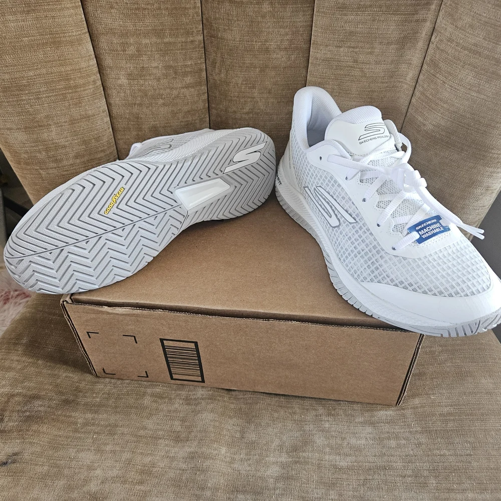 Skechers White Pickleball Sneakers Sz10. NWT - Picture 9 of 10